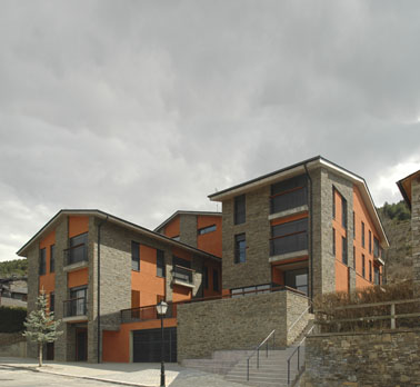 13 Social Apartments and Medical Centre in Alp, Pyrenees